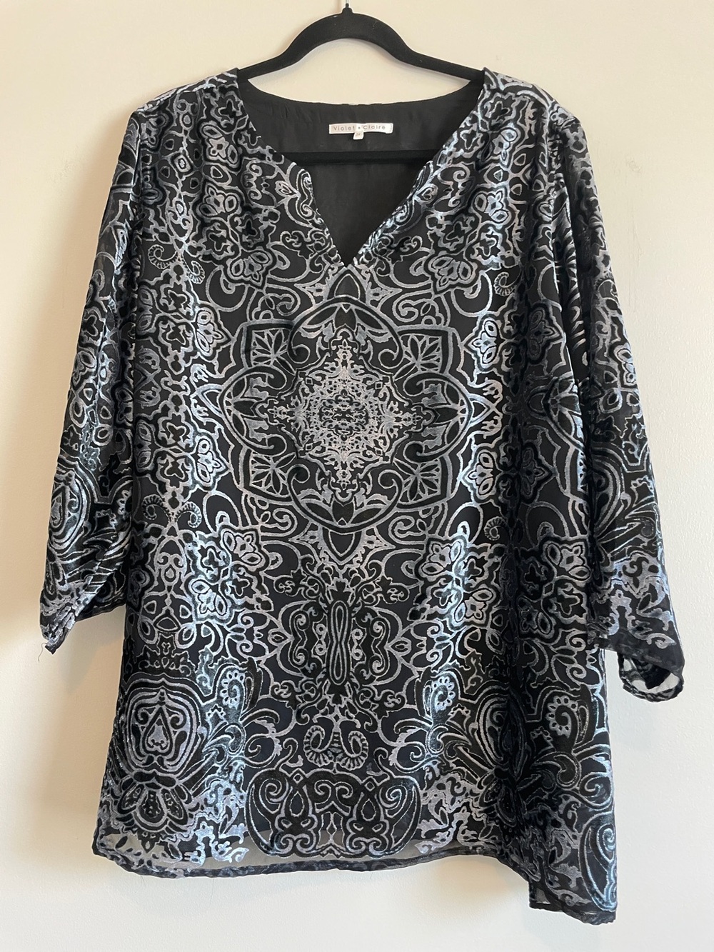 Violet+ Claire Black and Silver Velvet Burnout V-Neck Tunic 3X